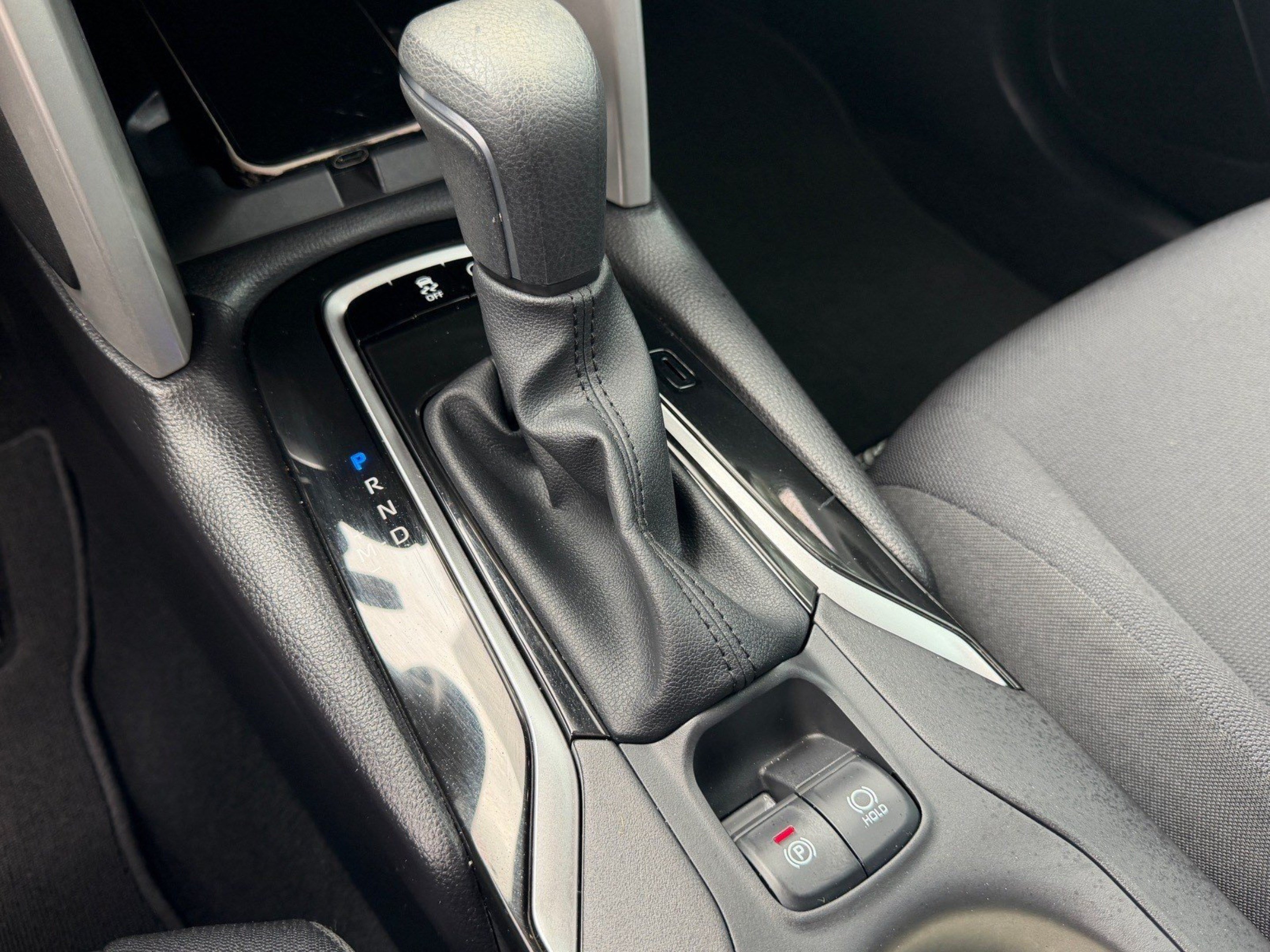 Used 2025 Toyota Corolla Cross LE FWD image 20