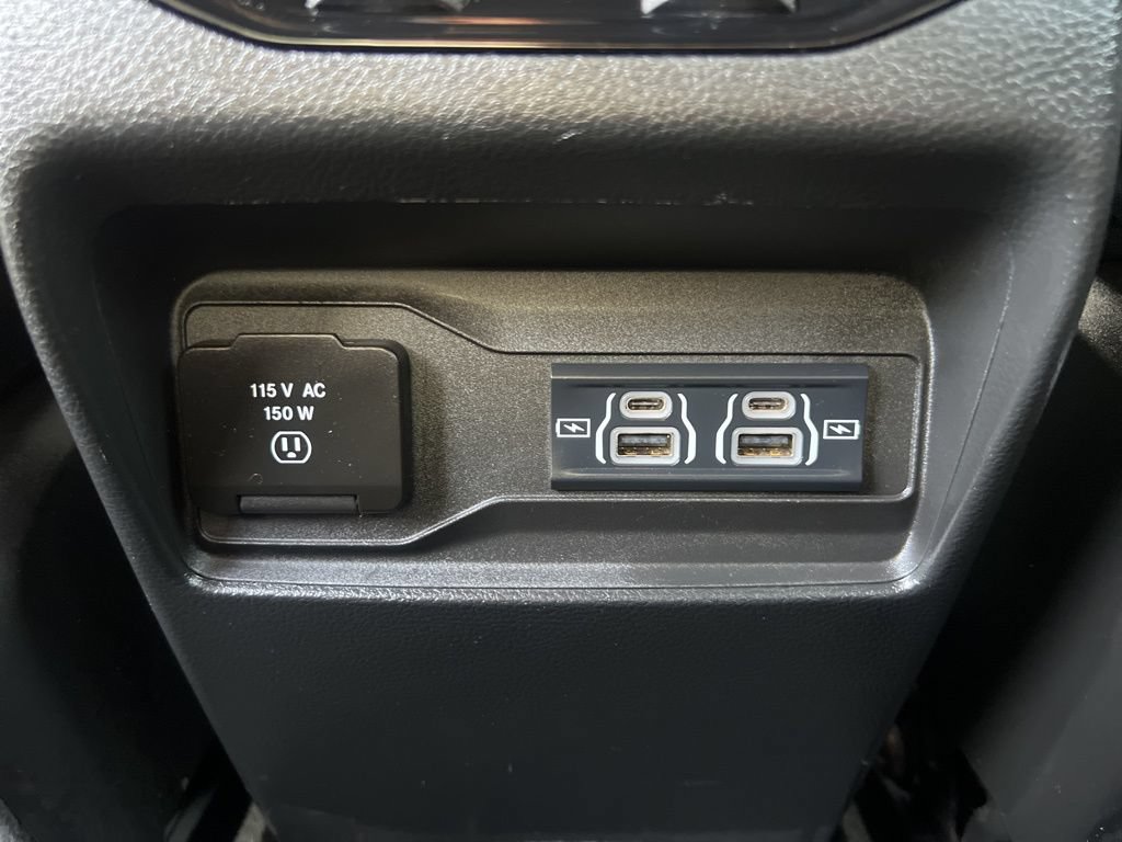 Used 2024 Jeep Grand Cherokee Altitude RWD image 47