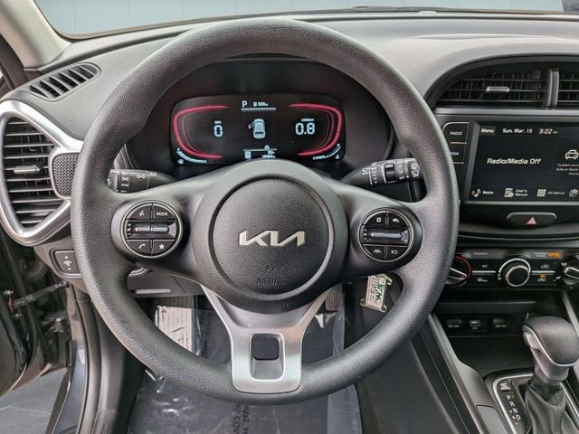 Used 2025 Kia Soul LX w/ LX Technology Package image 17