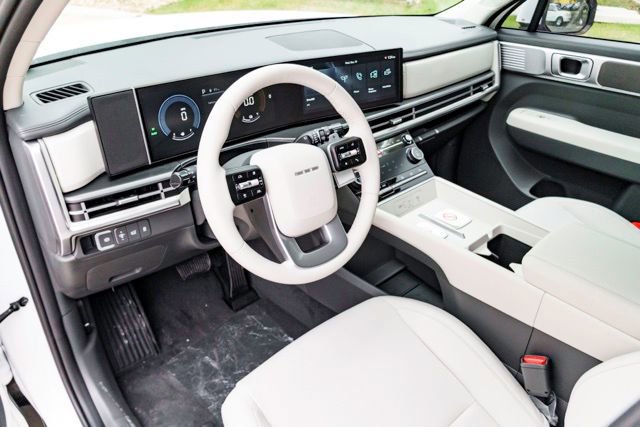 New 2026 Hyundai Santa Fe SE image 8