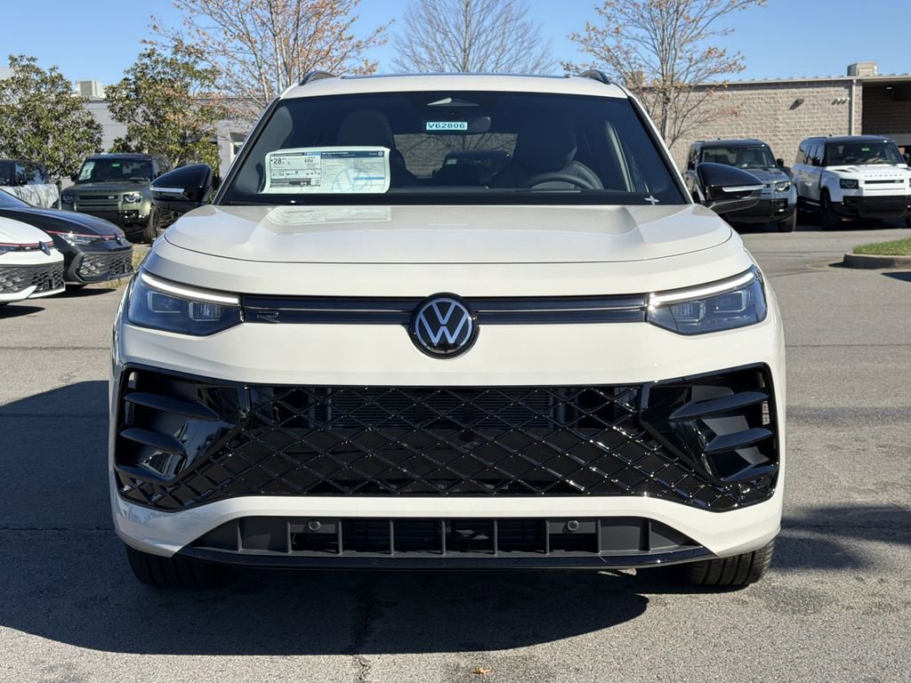 New 2026 Volkswagen Tiguan SE R-Line image 8