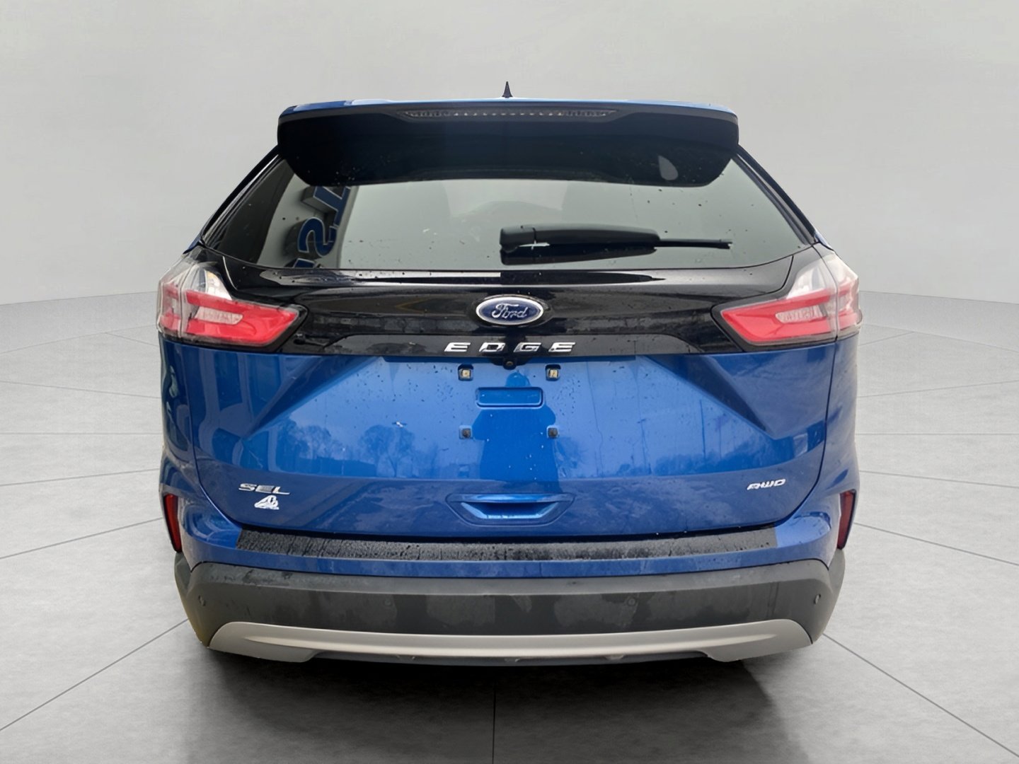 Used 2024 Ford Edge SEL w/ Convenience Package image 7