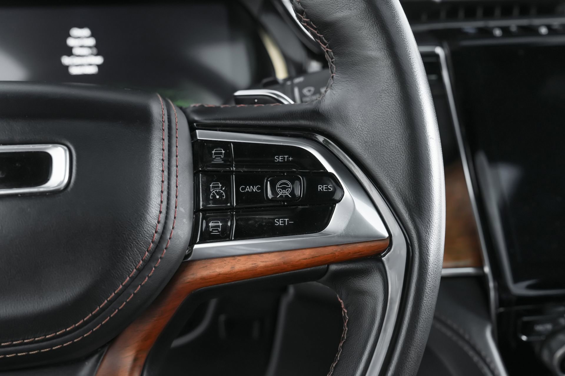 Used 2022 Jeep Grand Cherokee Summit image 21