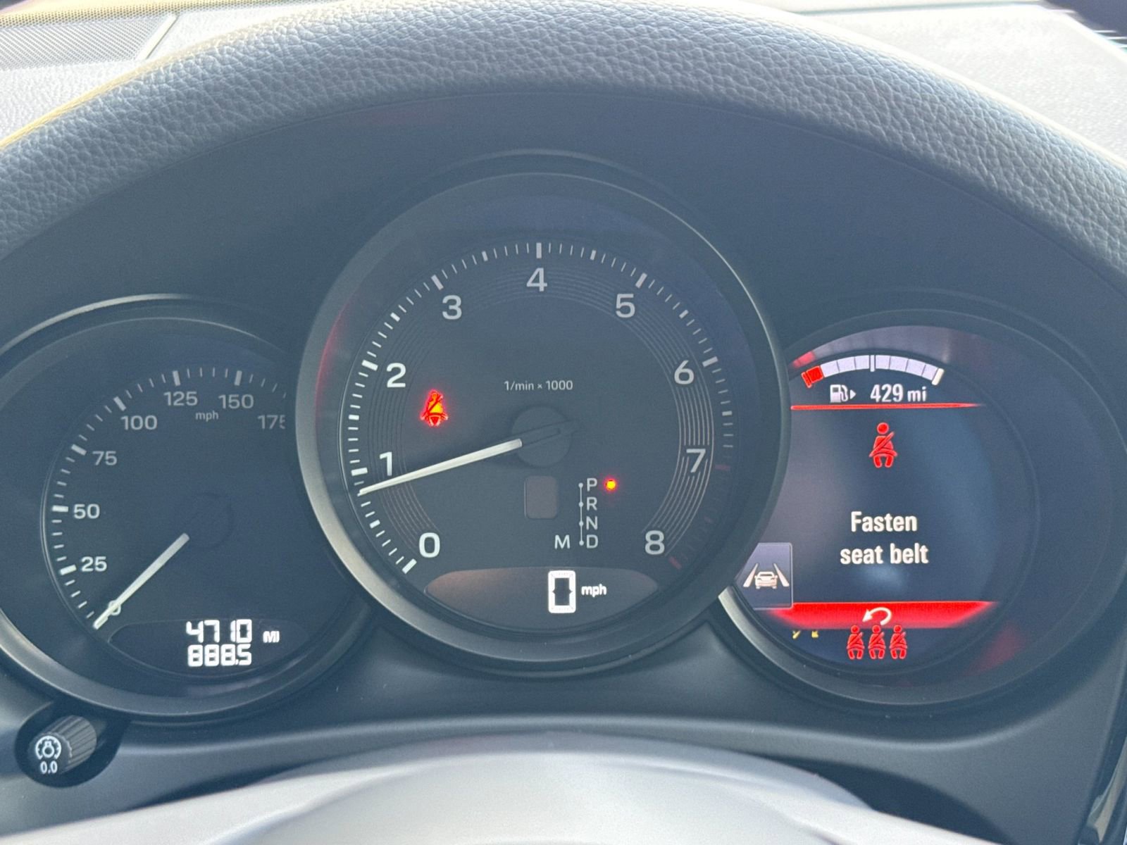 Certified 2025 Porsche Macan image 29