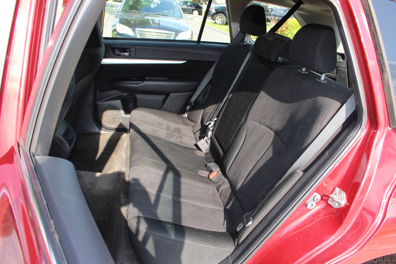 Used 2014 Subaru Outback 2.5i w/ Alloy Wheel Package image 27