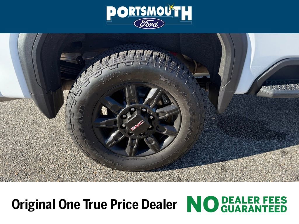 Used 2024 GMC Sierra 2500 AT4 w/ AT4 Premium Plus Package AWD/4WD image 39