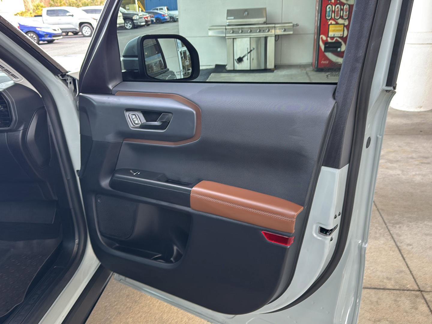 Used 2023 Ford Bronco Sport Outer Banks image 12