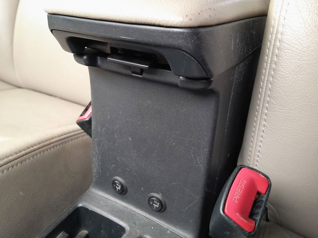 Used 2015 Scion xB image 28