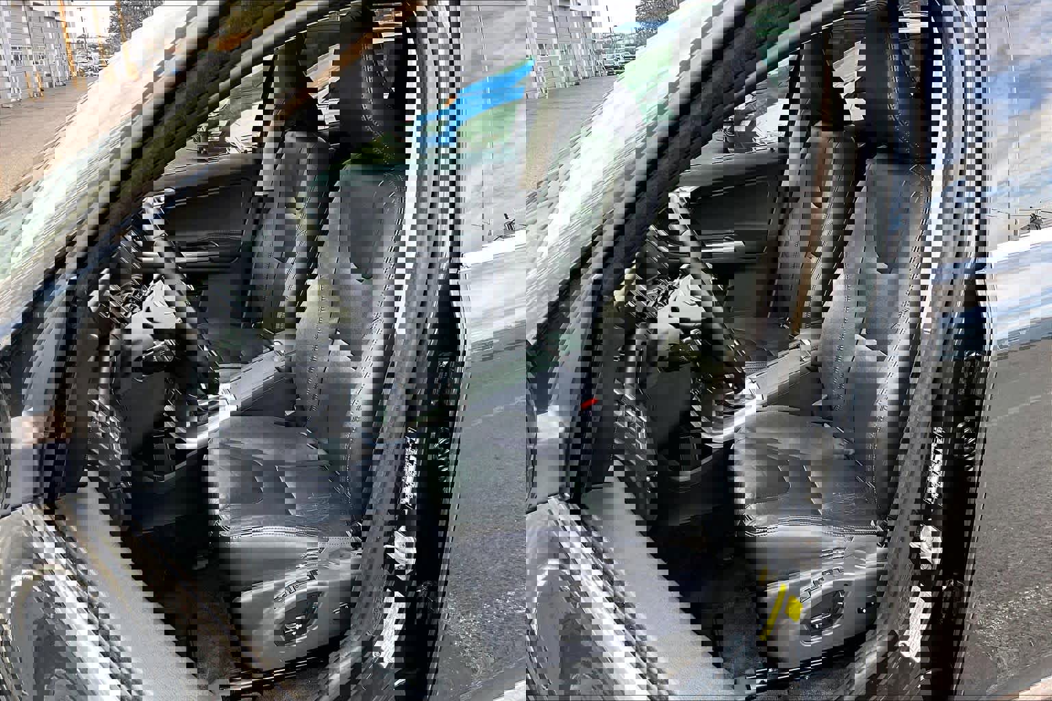 Used 2016 Volvo XC60 T5 Platinum image 7