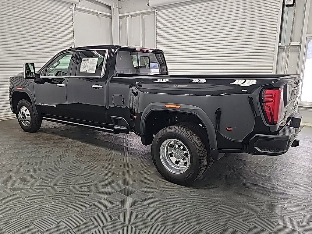 Certified 2024 GMC Sierra 3500 Denali w/ Denali Reserve Package image 5