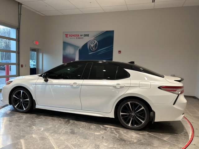 Used 2019 Toyota Camry XSE image 4