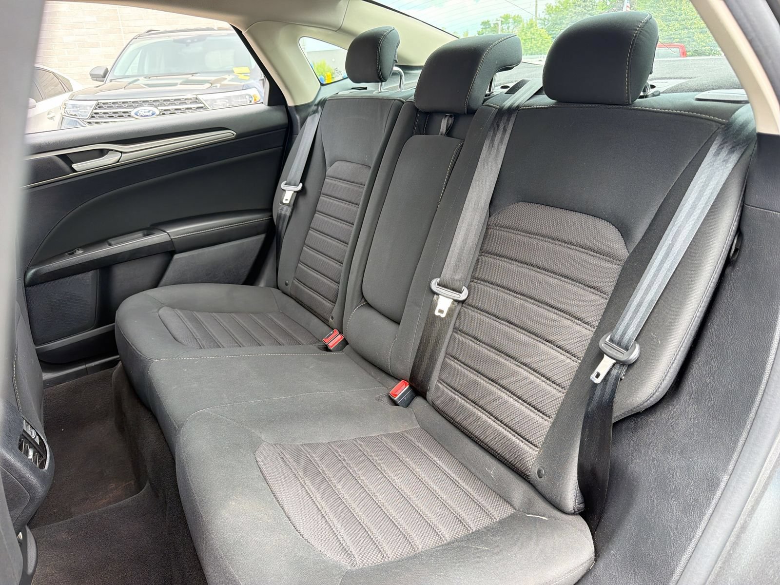 Used 2020 Ford Fusion SE FWD image 20