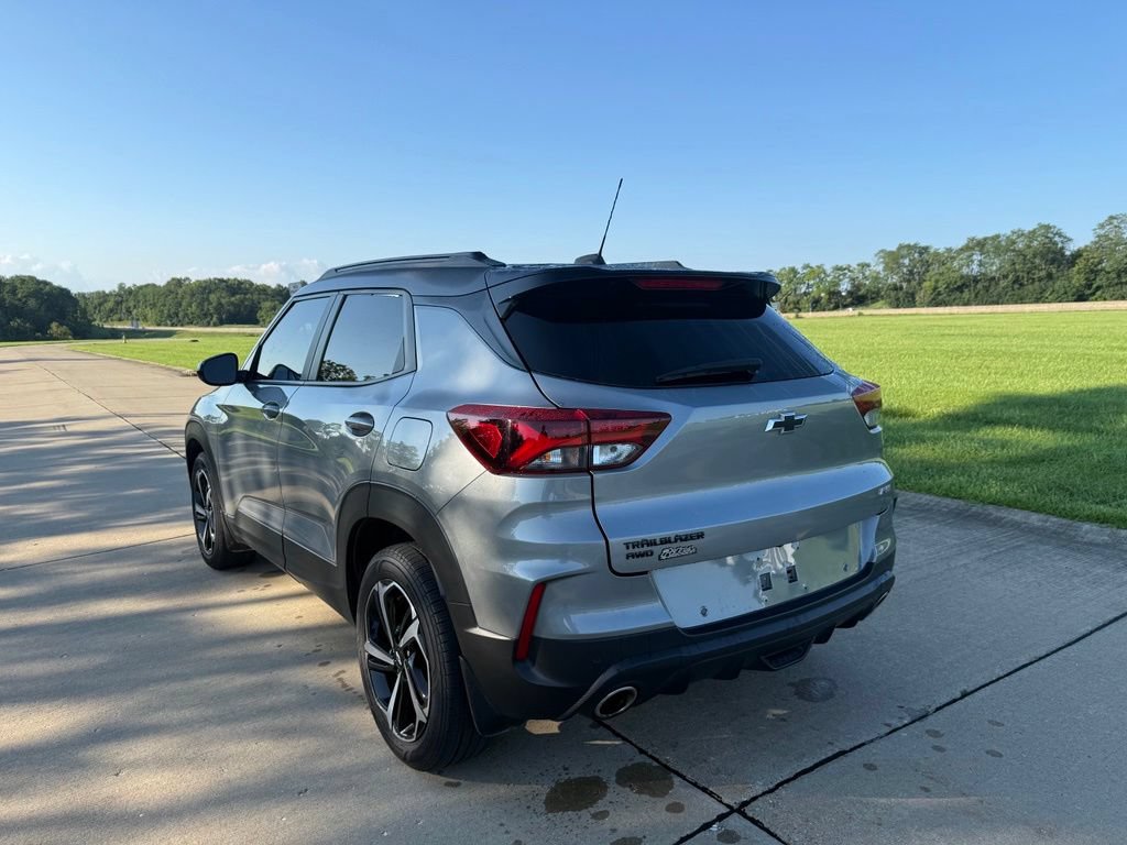 Used 2023 Chevrolet TrailBlazer RS w/ Sun and Liftgate Package AWD/4WD image 10