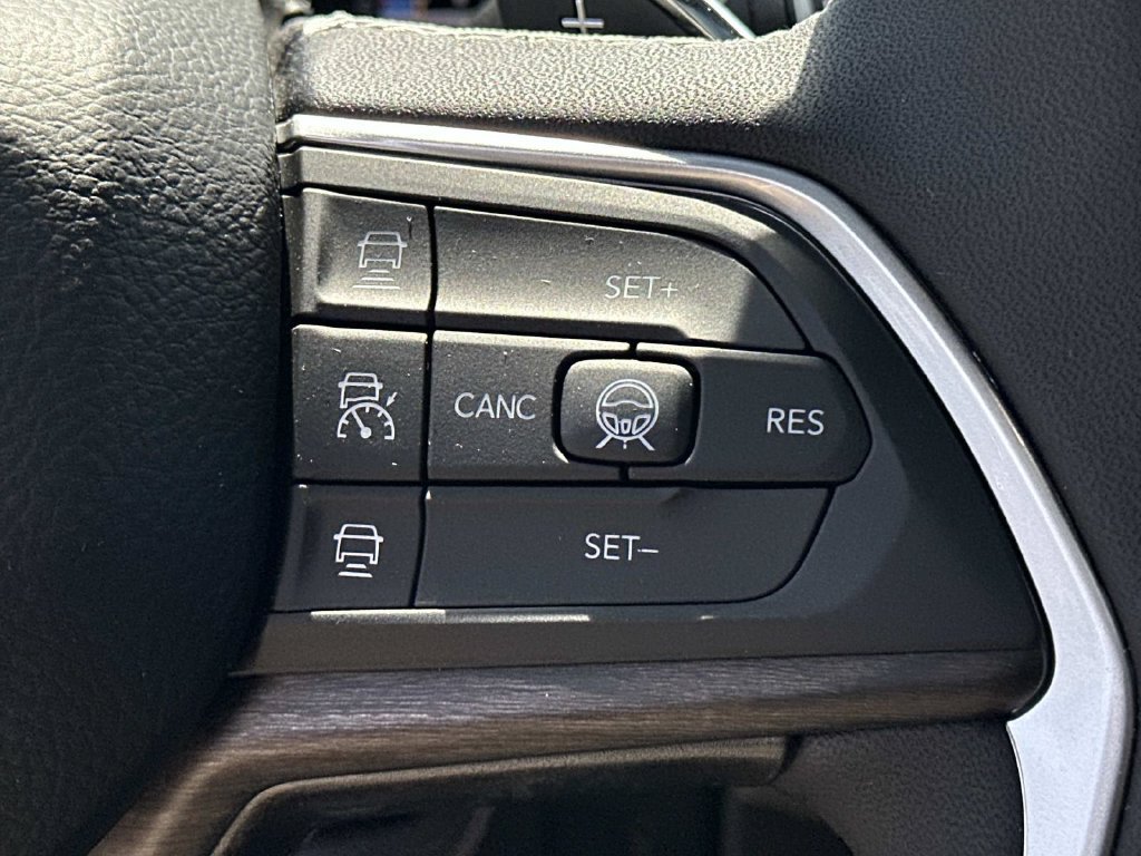 New 2027 Jeep Grand Cherokee Altitude AWD/4WD image 26