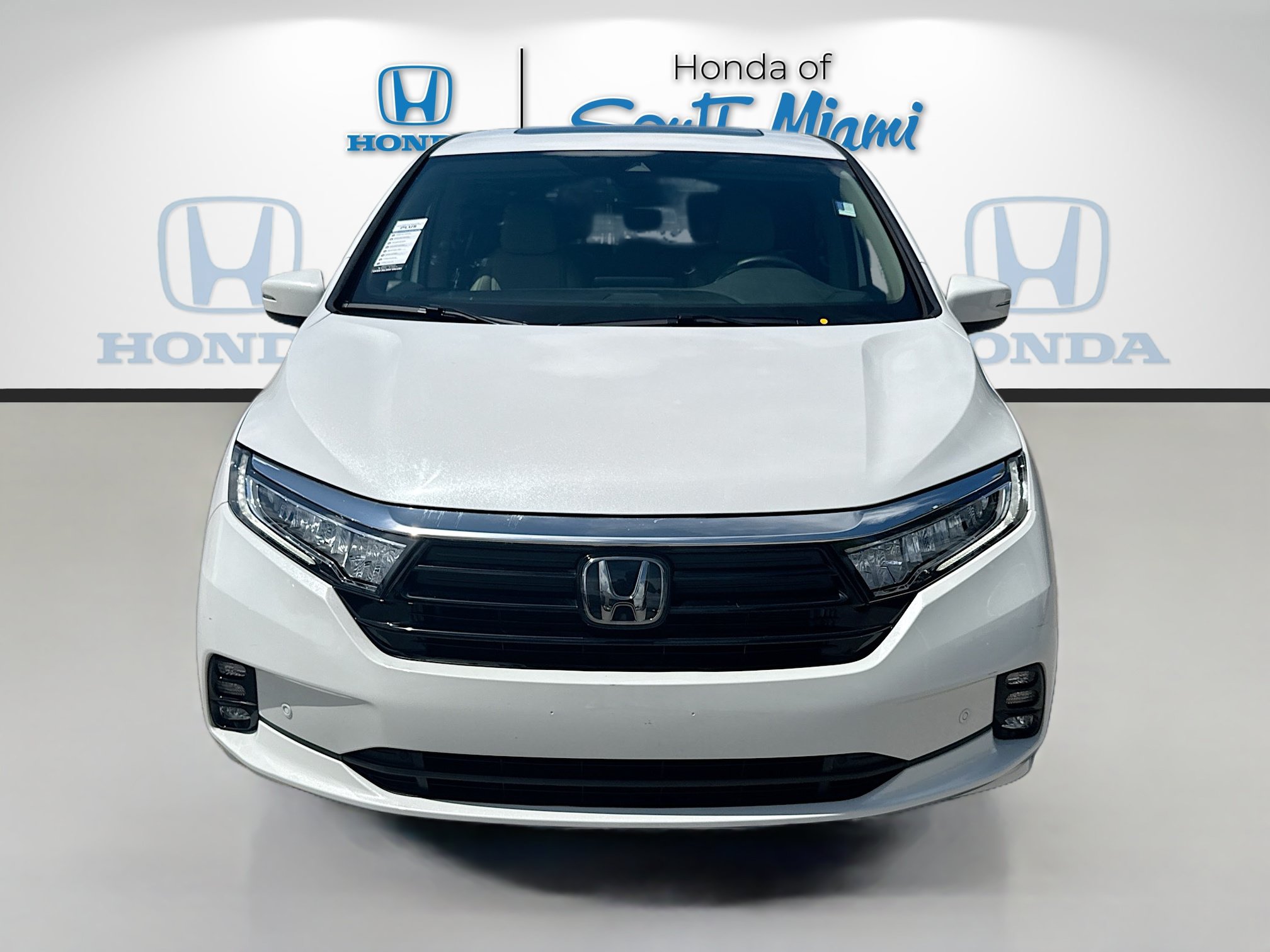 Certified 2023 Honda Odyssey Touring image 2