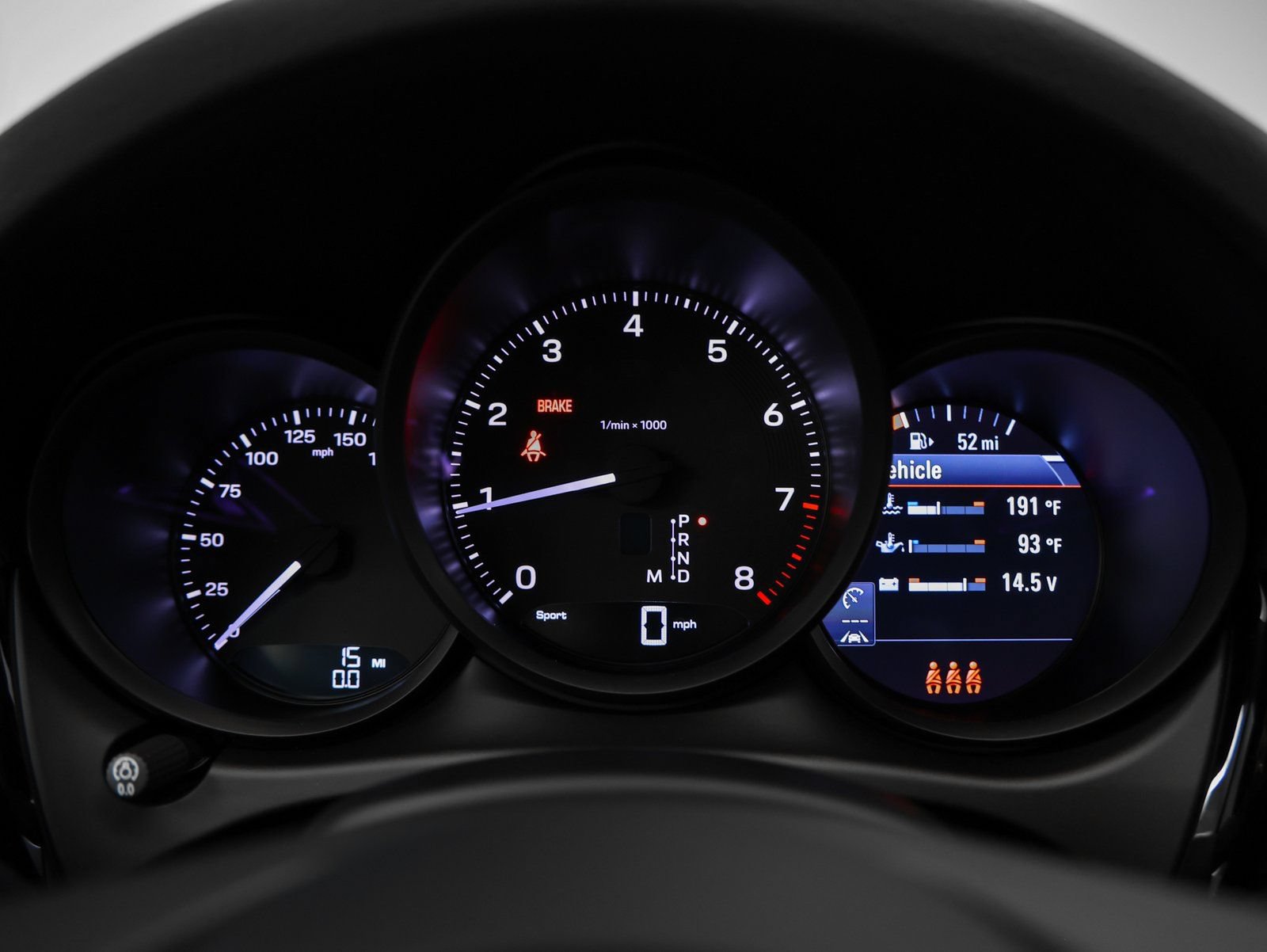 Certified 2025 Porsche Macan AWD/4WD image 30