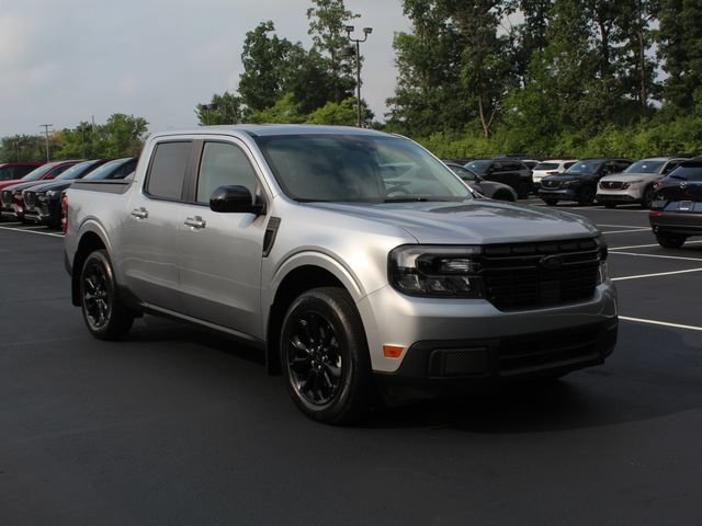Used 2024 Ford Maverick Lariat w/ Black Appearance Package AWD/4WD image 1