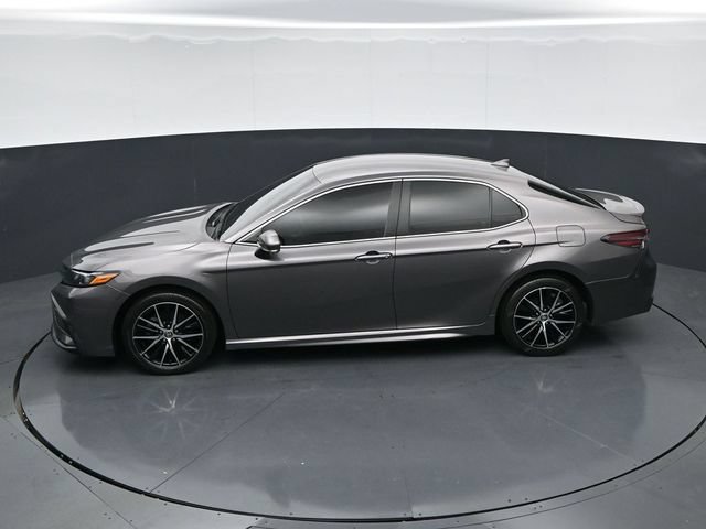 Used 2022 Toyota Camry SE FWD image 35