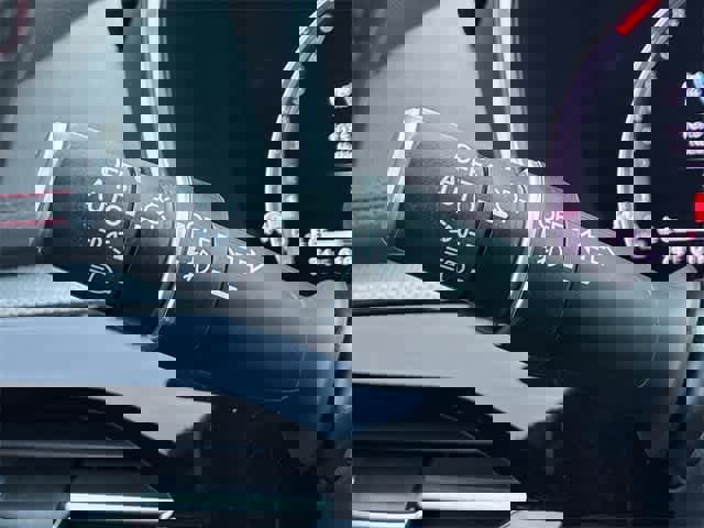 Used 2025 Acura MDX A-Spec image 29