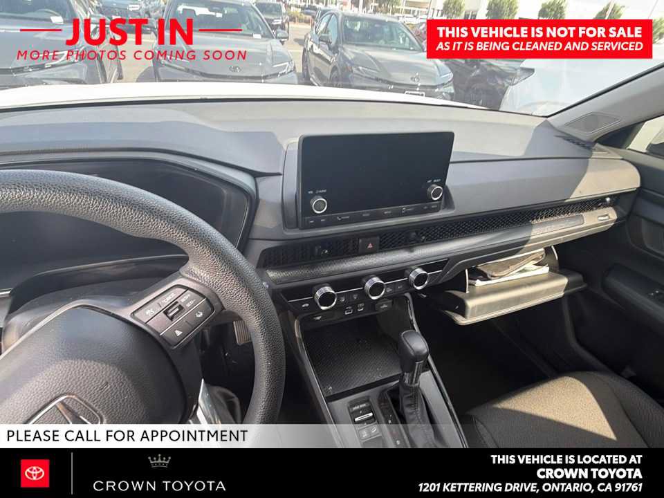 Used 2023 Honda CR-V EX image 7