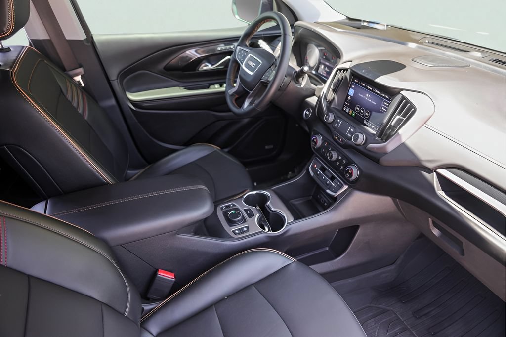 Used 2024 GMC Terrain AT4 w/ Infotainment Package II AWD/4WD image 31