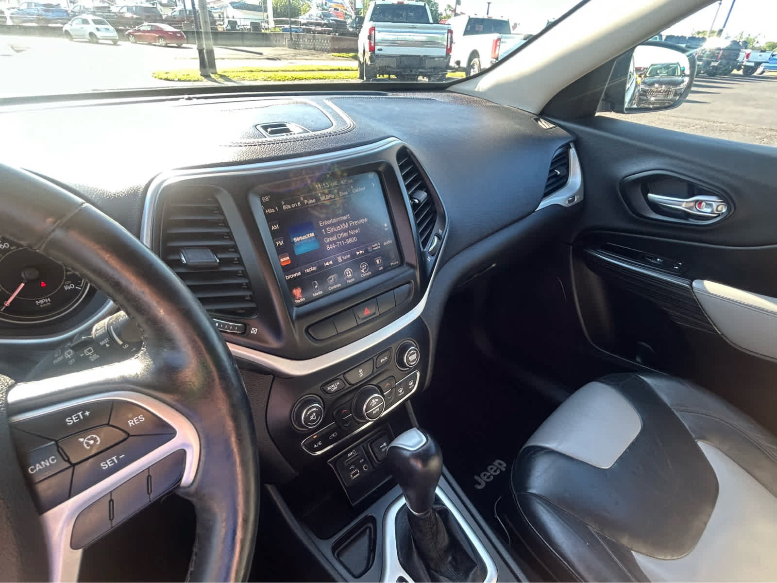 Used 2014 Jeep Cherokee Limited FWD image 24