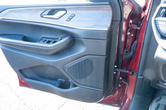 Certified 2023 Jeep Grand Cherokee Limited RWD image 25