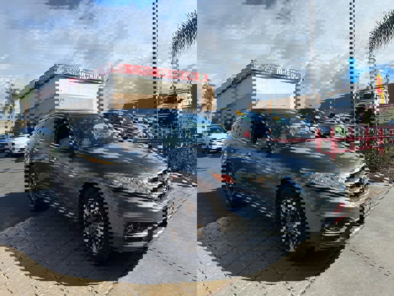 Used 2014 Honda Crosstour EX image 2