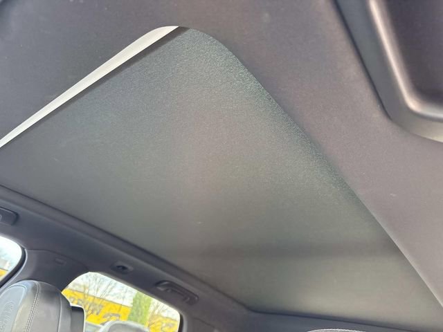 Used 2019 Porsche Cayenne image 30