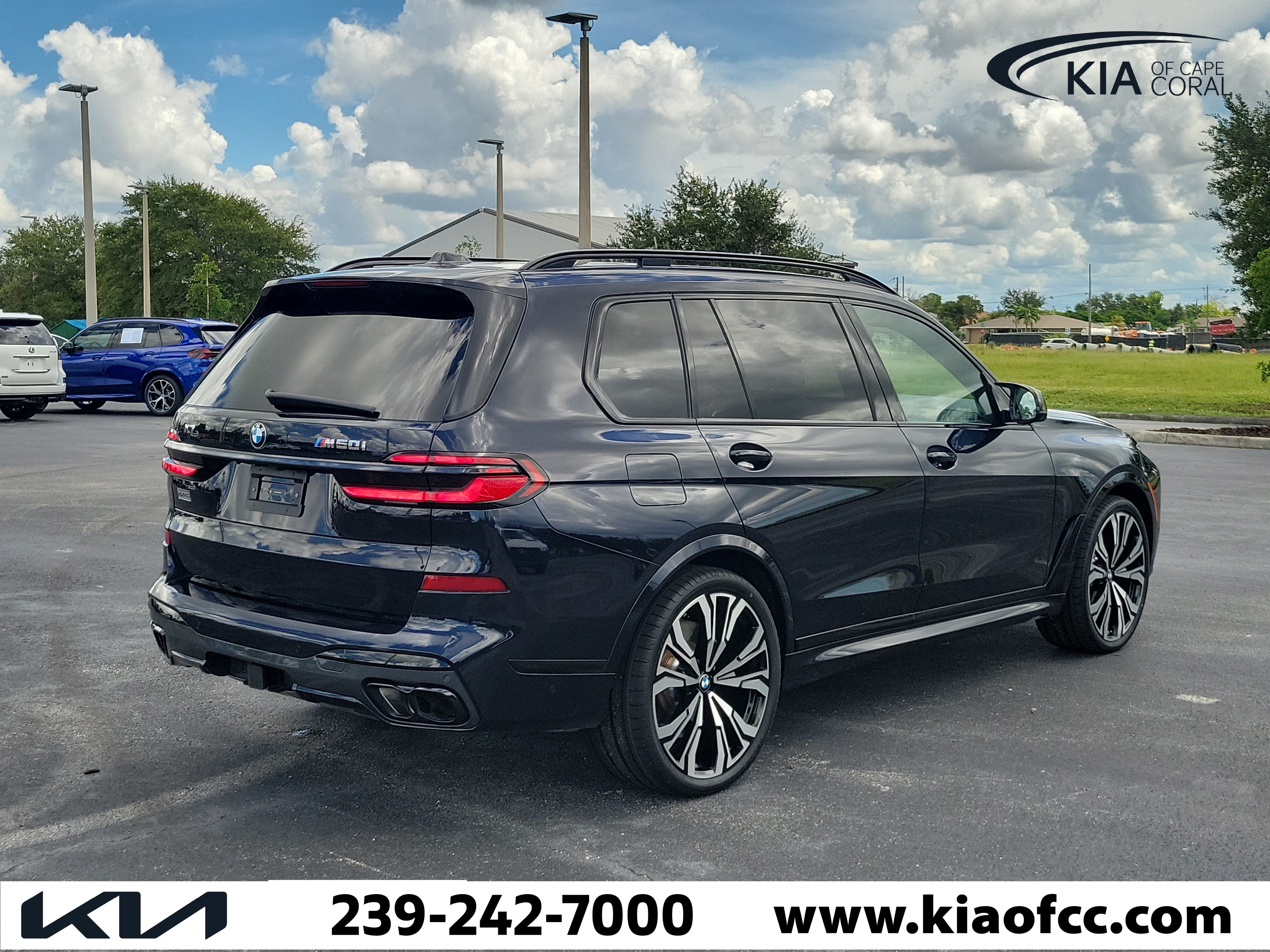 Used 2025 BMW X7 M60i AWD/4WD image 6