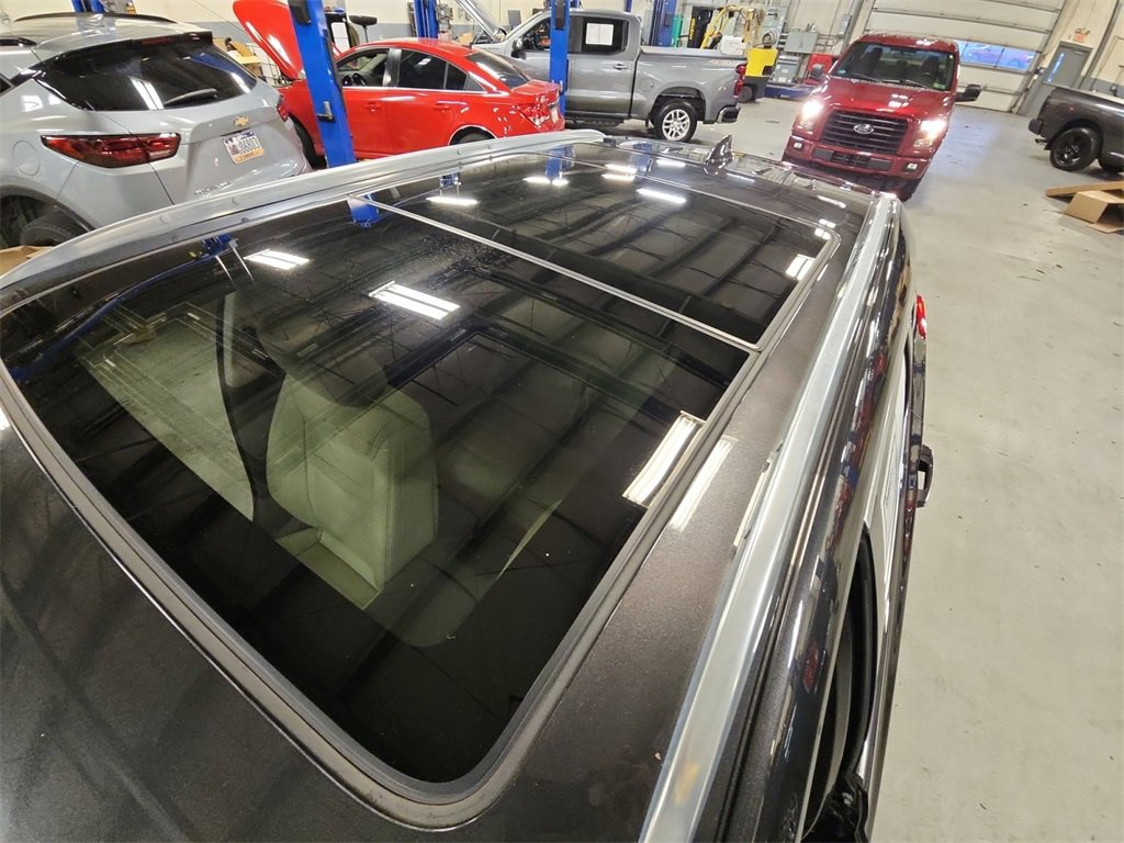 Used 2019 Cadillac XT5 Luxury image 36