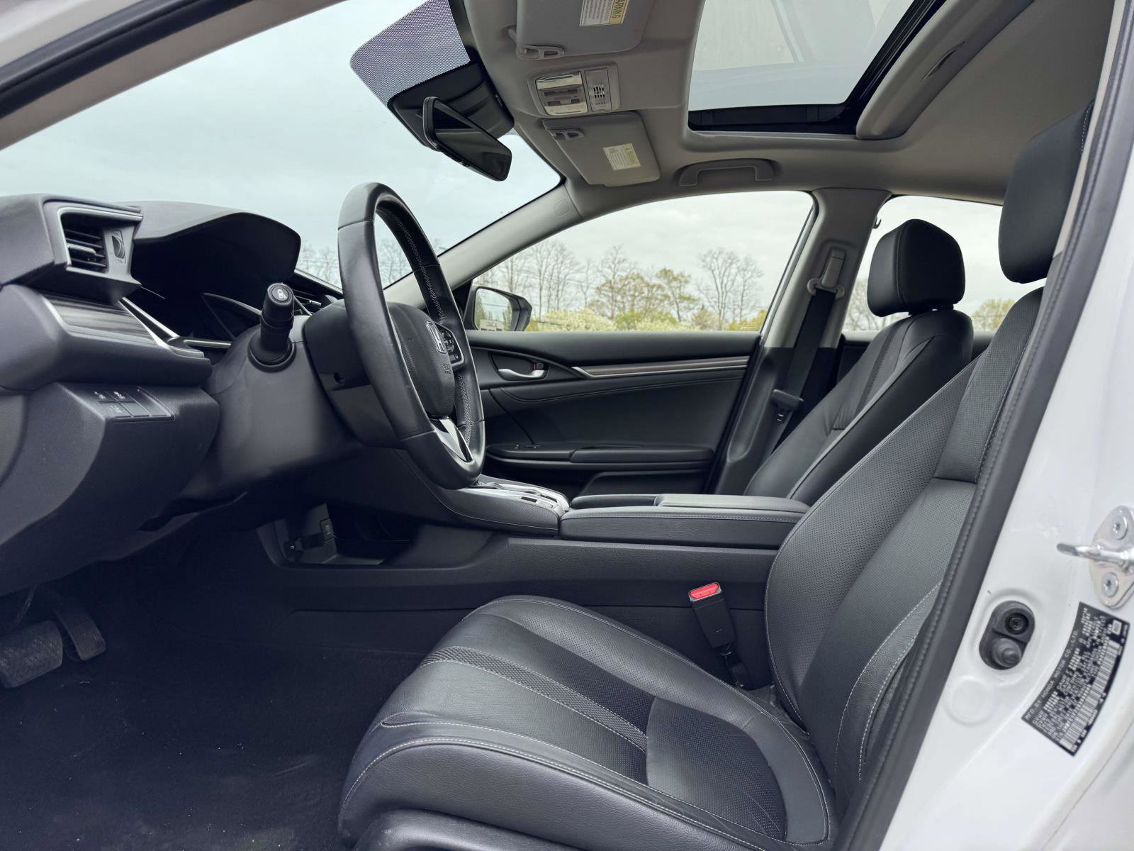 Used 2019 Honda Civic EX-L image 13