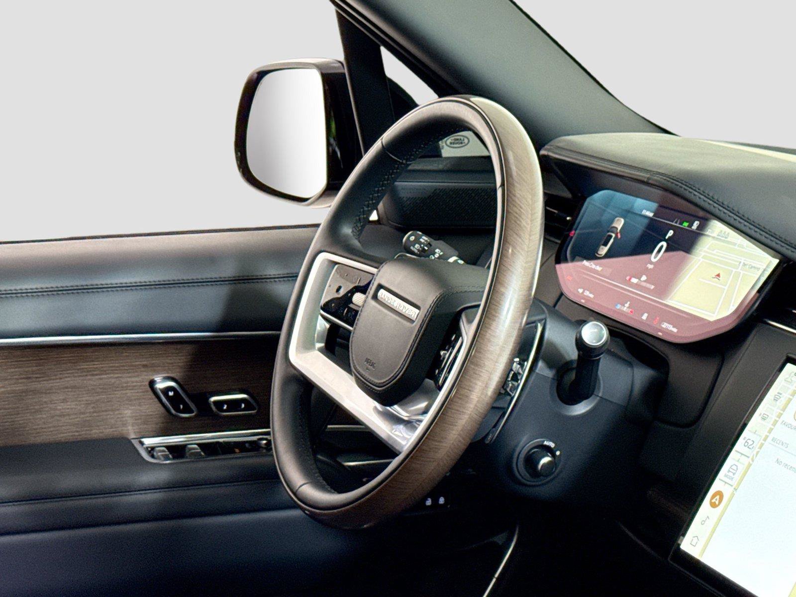 Used 2024 Land Rover Range Rover Autobiography AWD/4WD image 35