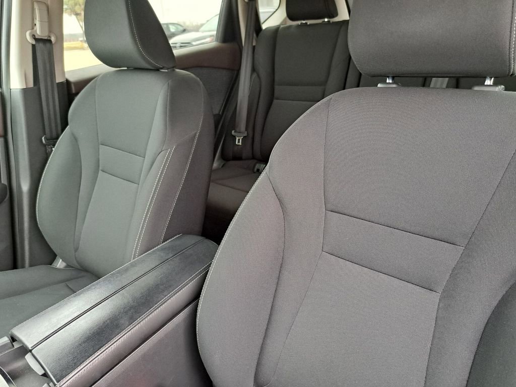 Used 2023 Nissan Rogue S image 17