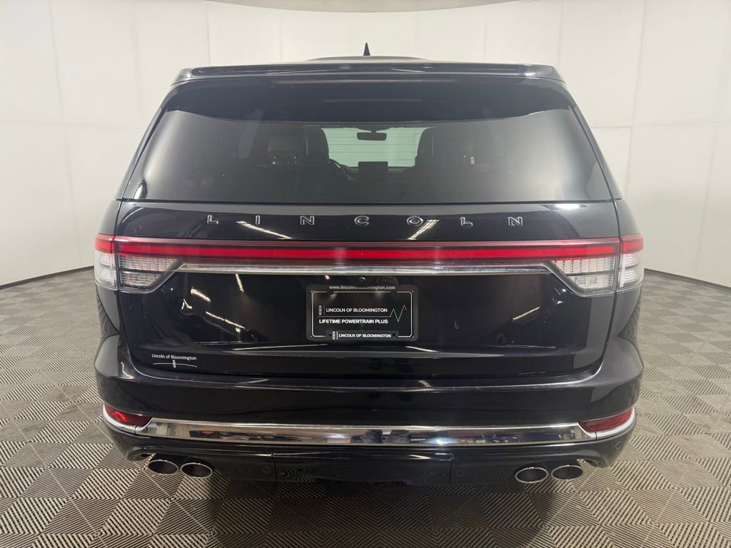 Used 2023 Lincoln Aviator Black Label w/ Dynamic Handling Package image 4