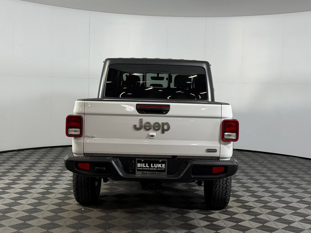 Certified 2023 Jeep Gladiator Overland w/ Popular Equipment Package AWD/4WD image 8