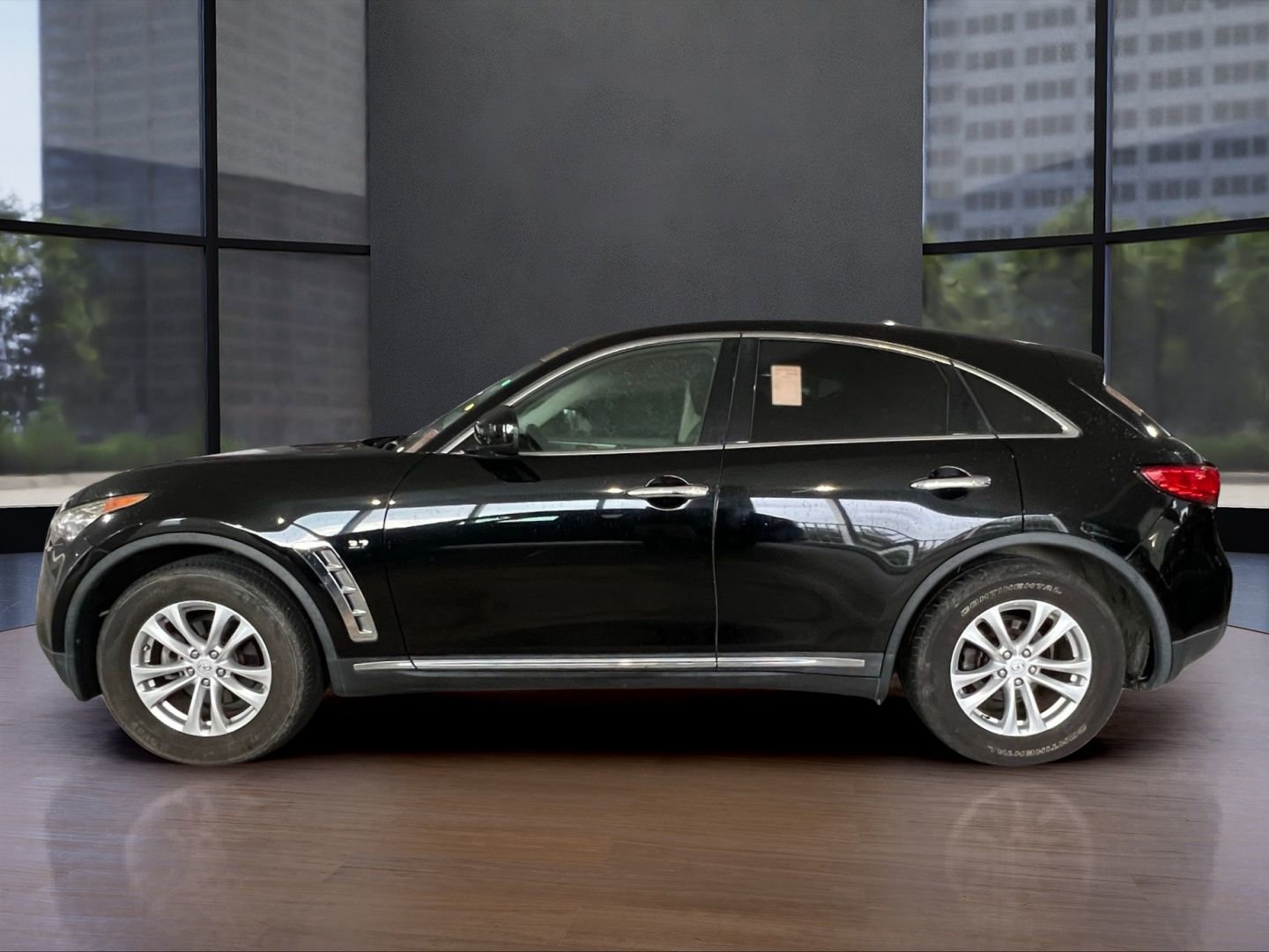 Used 2017 INFINITI QX70 2WD image 8