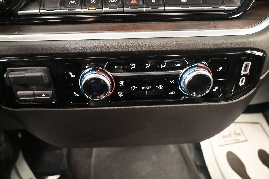 Used 2025 GMC Sierra 1500 SLT image 10