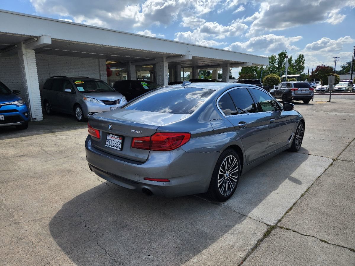Used 2019 BMW 530i w/ Convenience Package RWD image 6