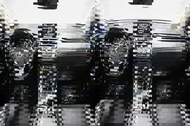 Used 2018 Lexus NX 300 FWD image 12