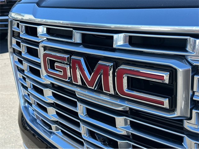 New 2026 GMC Yukon XL Denali w/ Denali Reserve Package image 38