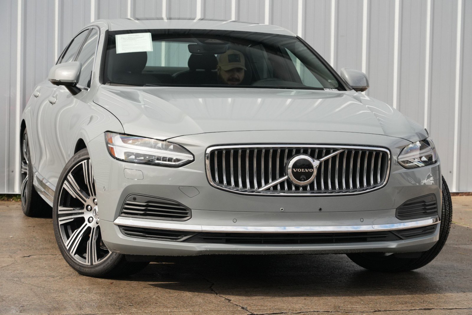 Used 2024 Volvo S90 T8 Ultimate AWD/4WD image 4