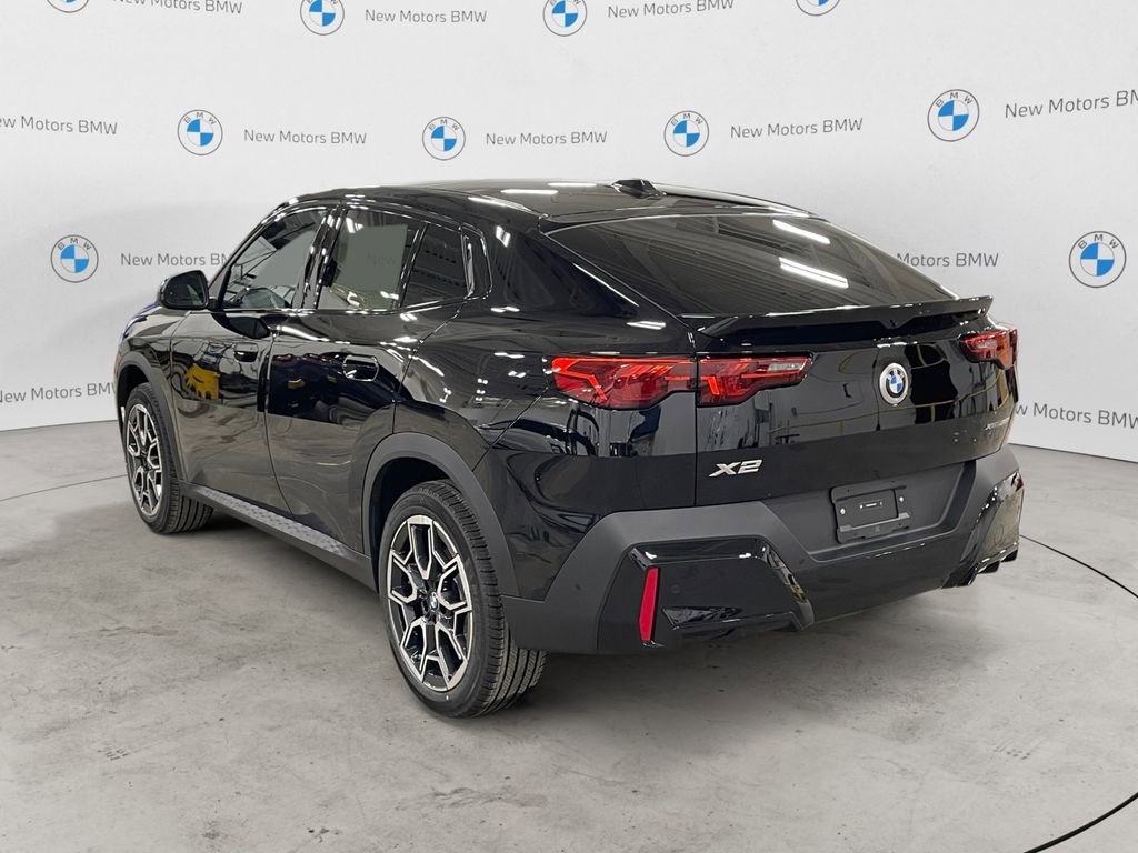 New 2026 BMW X2 xDrive28i w/ Technology Package AWD/4WD image 3