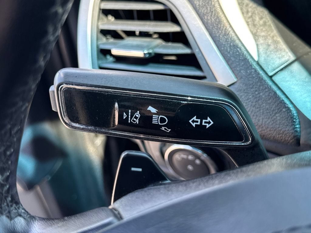 Used 2019 Lincoln MKZ Reserve FWD image 36