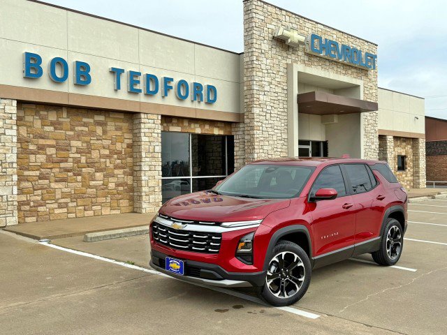 New 2026 Chevrolet Equinox LT w/ Convenience Package II image 1