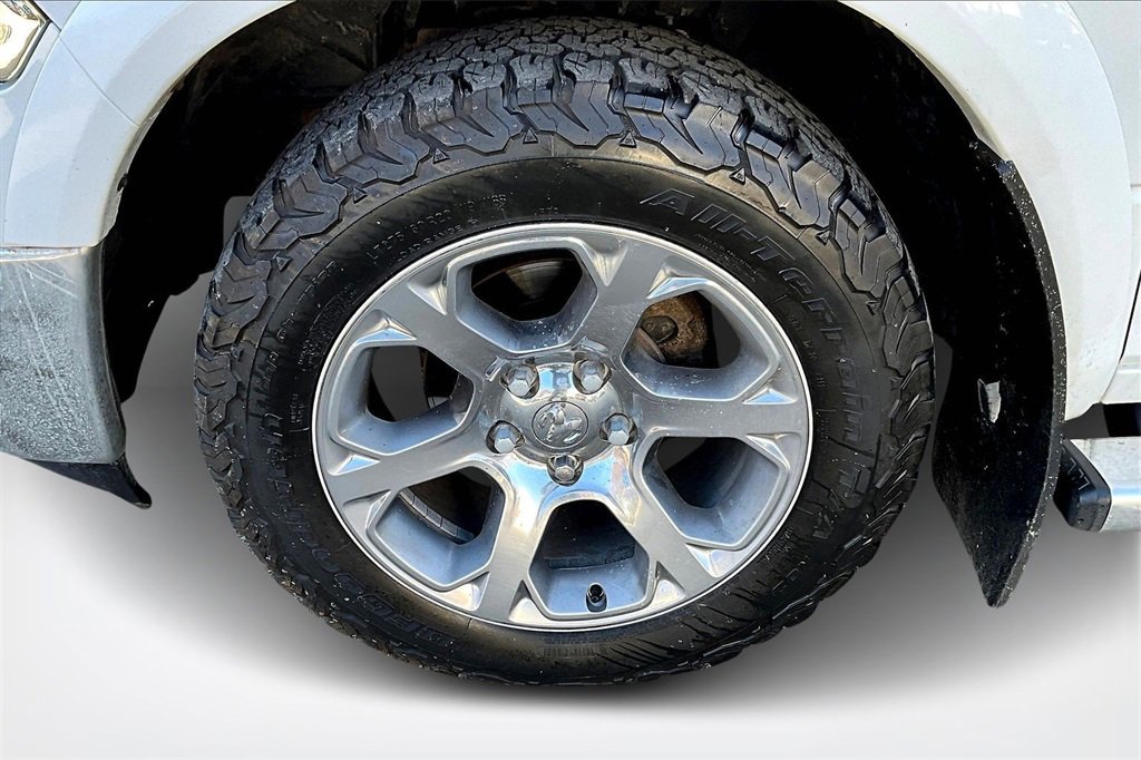 Used 2017 RAM 1500 Laramie image 33