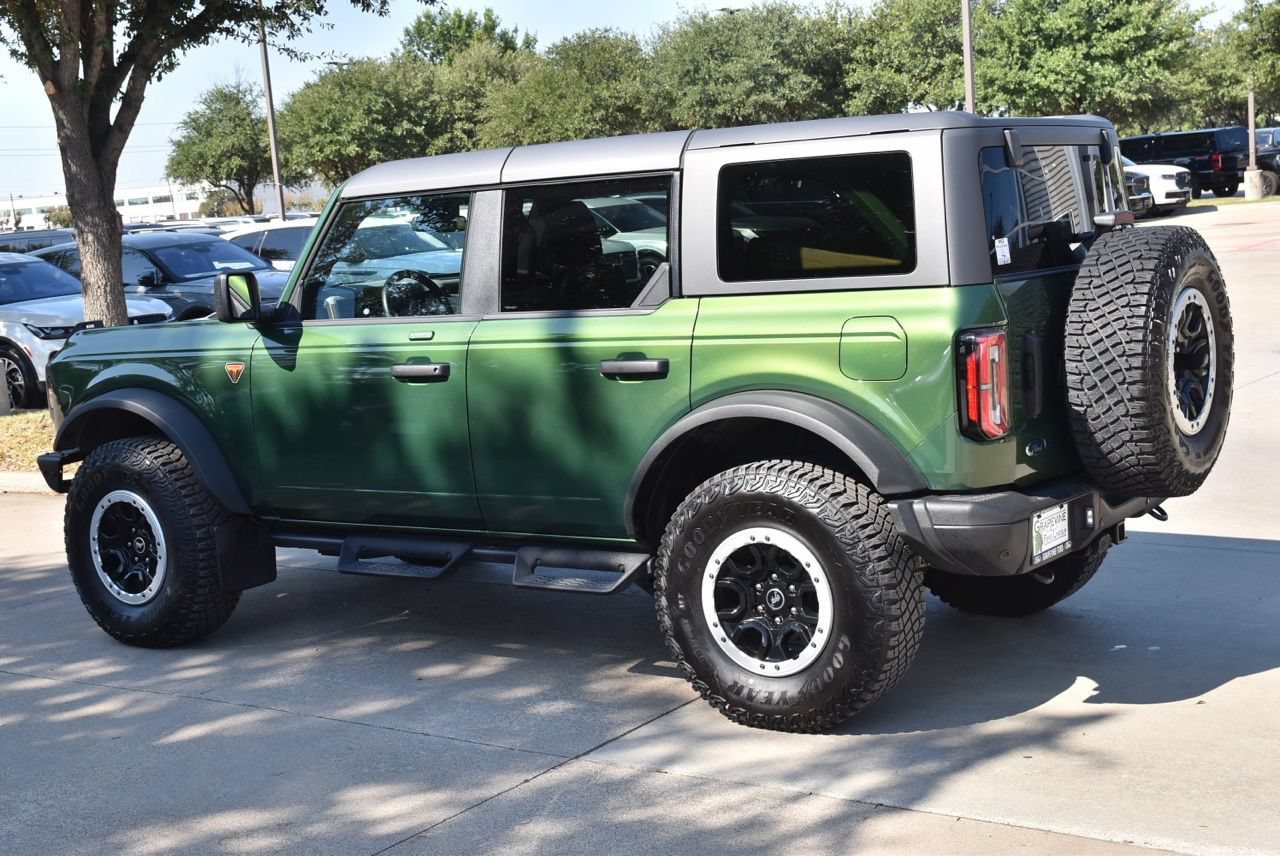 Certified 2023 Ford Bronco Badlands w/ Sasquatch Package AWD/4WD image 11