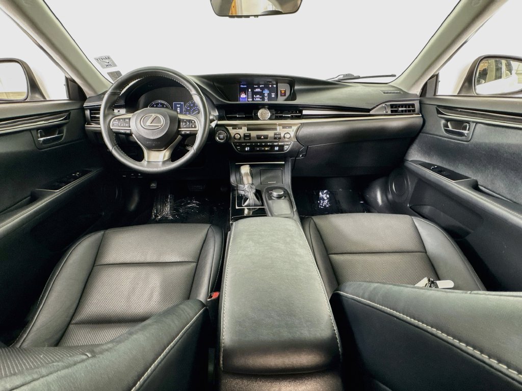 Used 2018 Lexus ES 350 w/ Accessory Package 2 FWD image 29
