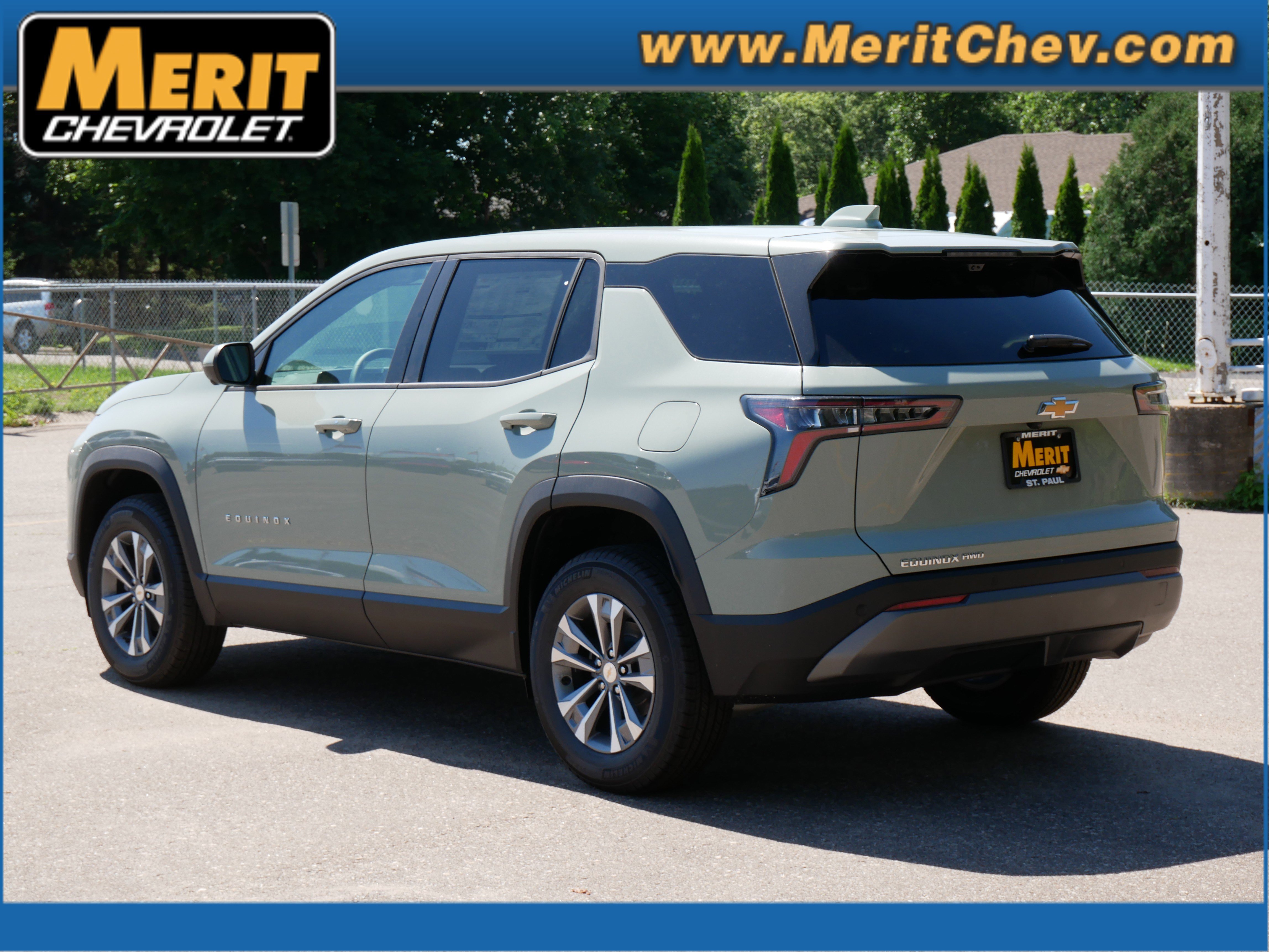 New 2026 Chevrolet Equinox LT w/ Convenience Package II image 2