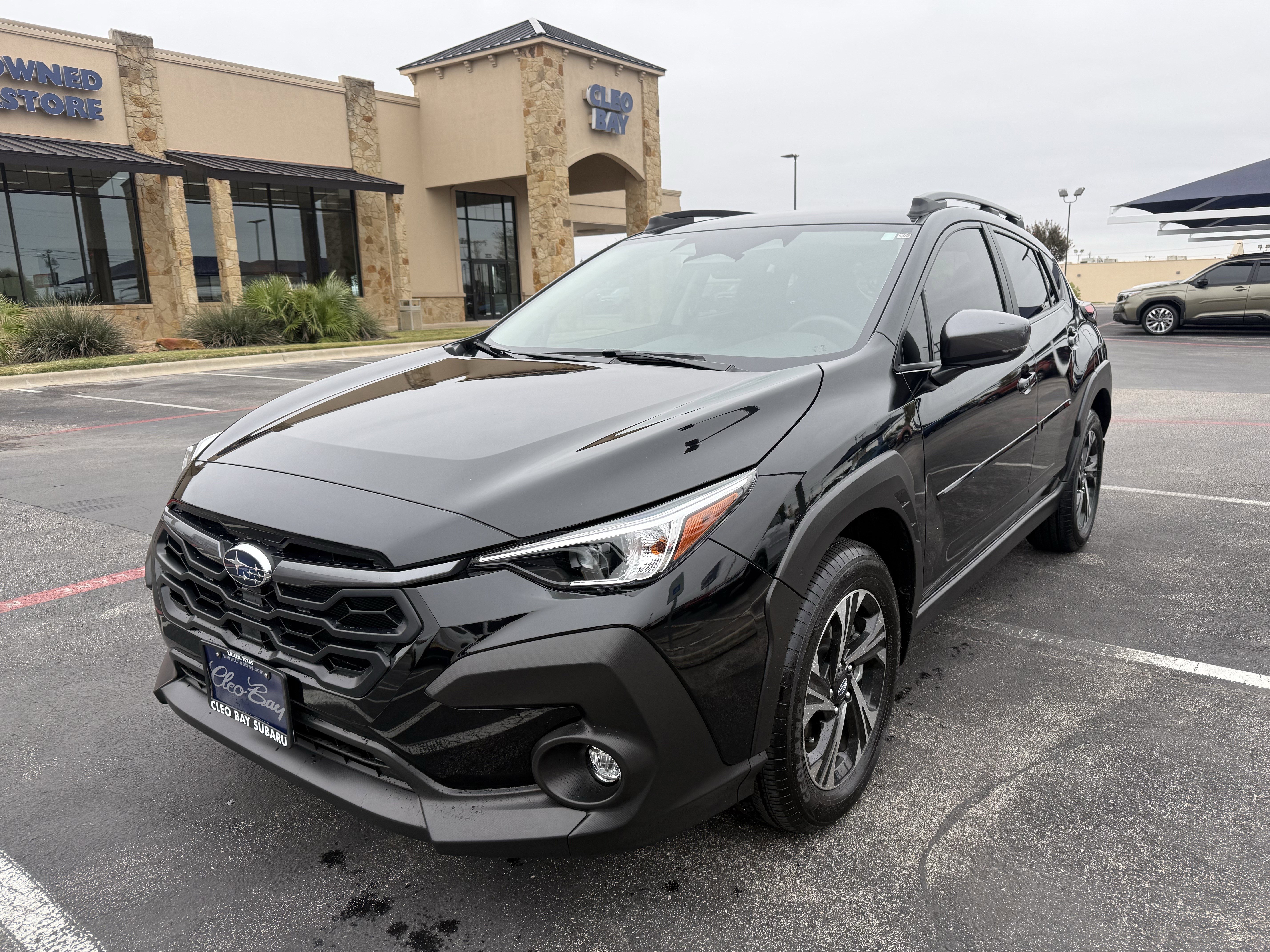Used 2024 Subaru Crosstrek 2.0i Premium w/ Crosstrek Mirror Package image 3